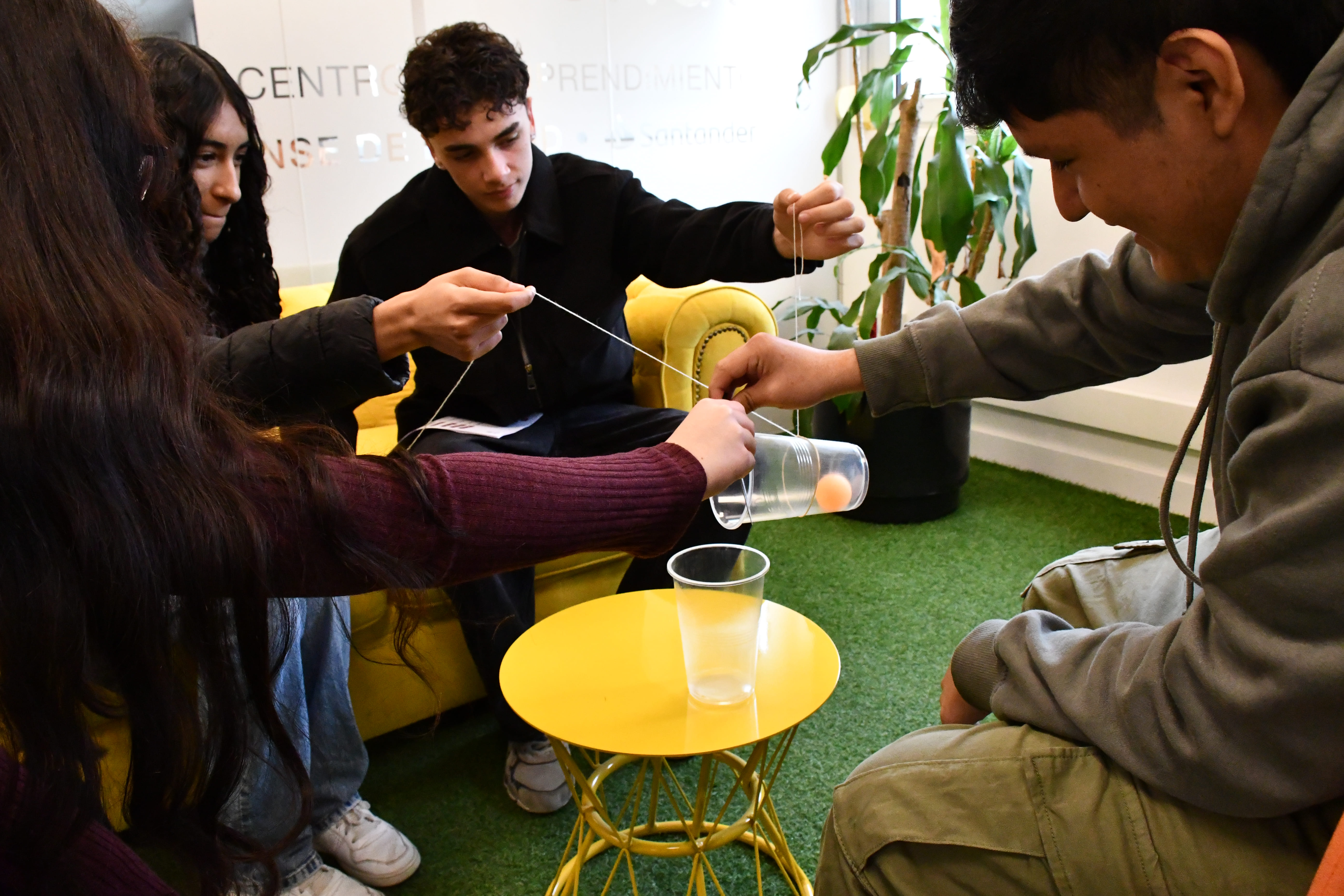 Compluemprende ha abierto sus puertas al alumnado del programa 4.º ESO + Empresa del curso académico 2025/26