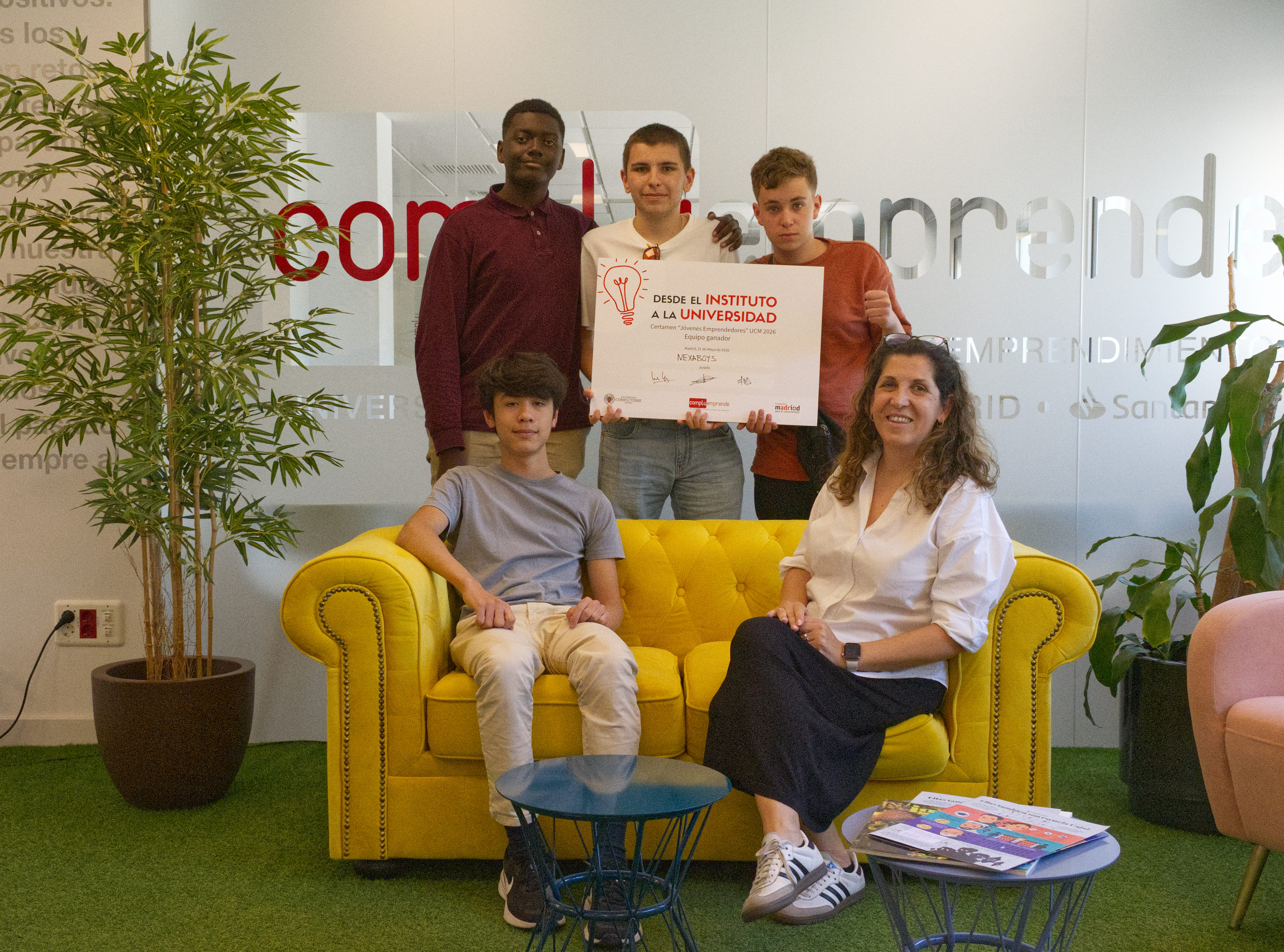 Los ganadores del “Certamen Jóvenes Emprendedores 2026” visitan Compluemprende