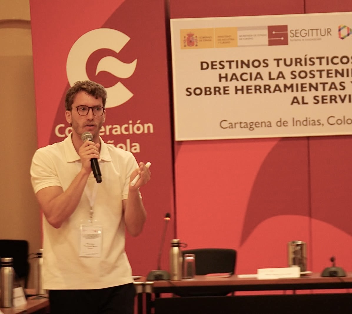 Participación en el Curso "DTIs: el cambio hacia la sostenibilidad", en Colombia".