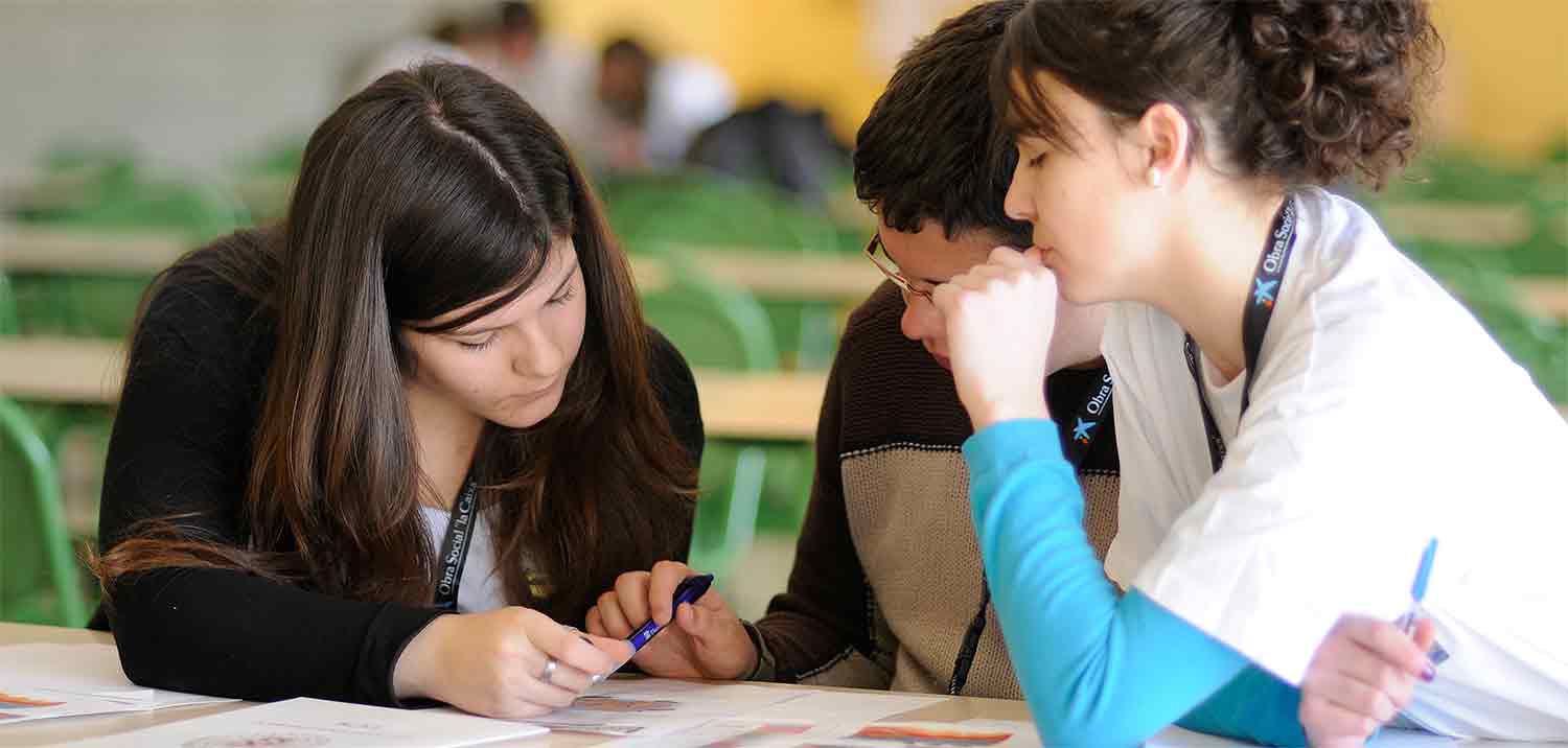 Premio Joven de Investigación en Comunicación Enrique Bustamante 2025