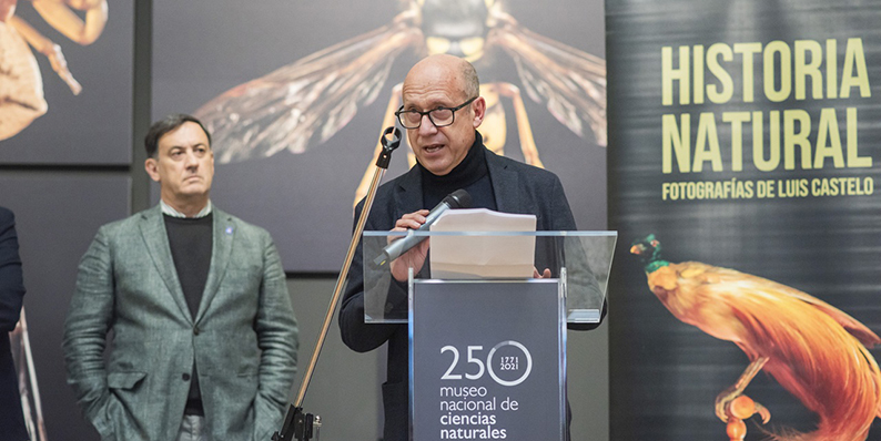 El profesor Luis Castelo, de Bellas Artes, expone en el Museo Nacional de Ciencias Naturales