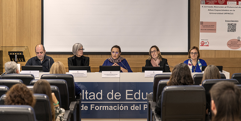 Visibilizando, compartiendo y sensibilizando las respuestas a las necesidades del alumnado con altas capacidades en la universidad