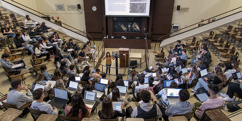 Calendario de inicio de clases por titulaciones curso 2024-25