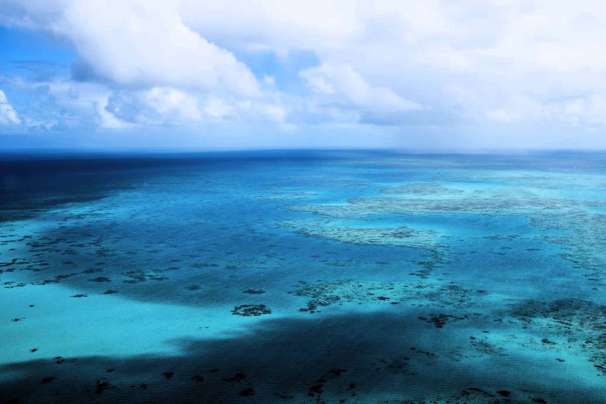 Gran Barrera de Coral - Pacífico Sur, un ambiente sedimentario actual similar al paleoambiente de cuando se depositaron las rocas de Mariola. / Ahmer Kalam